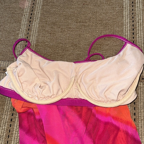 NWT 2 PIECE TANKINI WITH UNDERWIRE AND SEE THRU NETTING - Picture 7 of 8